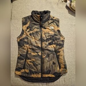 The North Face Women's Black and Tan Camo Vest